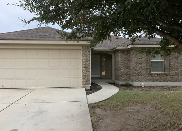 3-bedroom rental at 4618 Everett Loop in Converse TX