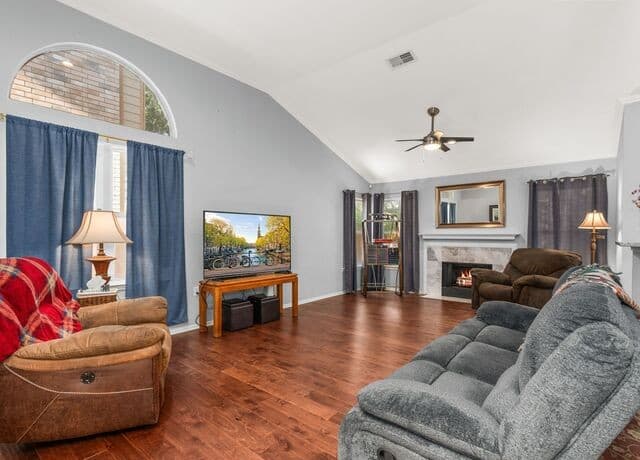 Home for sale at 2423 Cedar Ridge in San Antonio, TX — photo 5