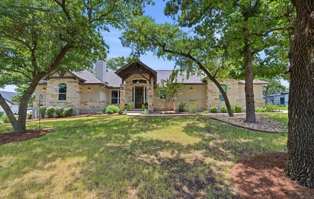 Home for sale at 125 N Tranquility Dr in La Vernia, TX — photo 1