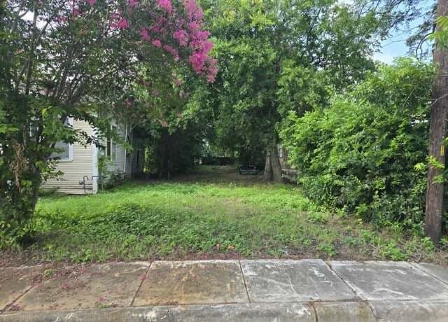 Home for sale at 1920 & 1918 E Crockett in San Antonio, TX — photo 2