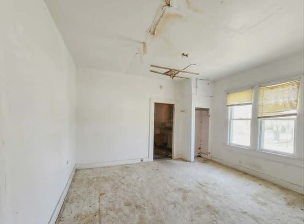 Home for sale at 1920 & 1918 E Crockett in San Antonio, TX — photo 3