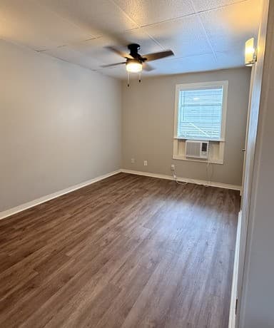 1-bedroom rental at 203 E Rosewood Unit 2 in San Antonio, TX — photo 3