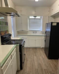 1-bedroom rental at 1011 Avant Ave Unit 2 in San Antonio, TX — photo 2