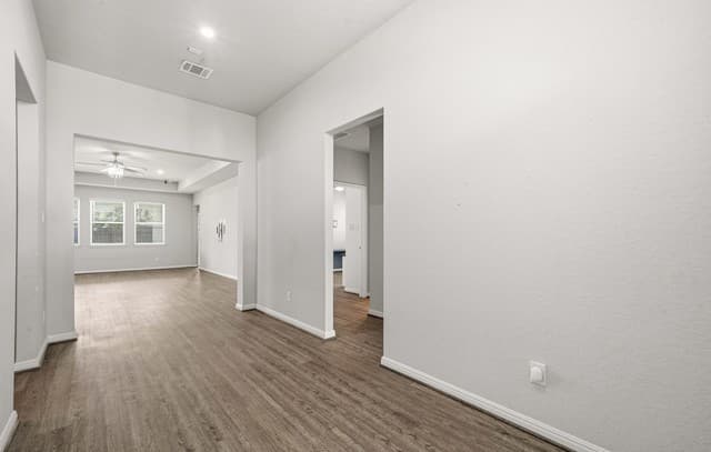 4-bedroom rental at 9957 Arches Valley in Schertz, TX — photo 5