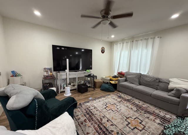 Home for sale at 12718 Middle Ln in San Antonio, TX — photo 4