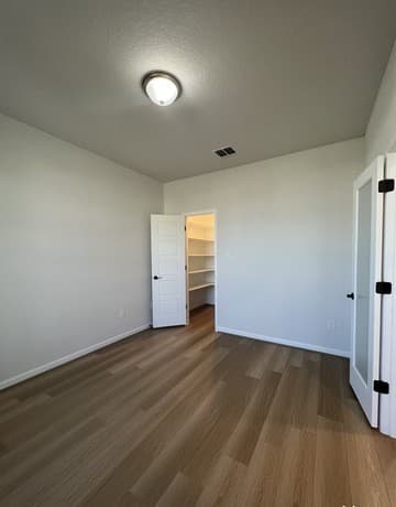 3-bedroom rental at 16630 Daylight Ln in Schertz, TX — photo 5
