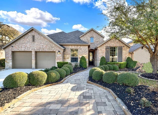 4-bedroom rental at 28726 Front Gate in Boerne, TX — photo 1