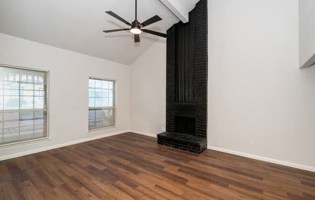 3-bedroom rental at 731 Garden Meadow Dr in Universal City, TX — photo 4