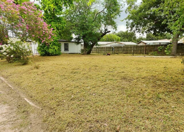 Home for sale at 9923 Eveningway Dr in San Antonio, TX — photo 3