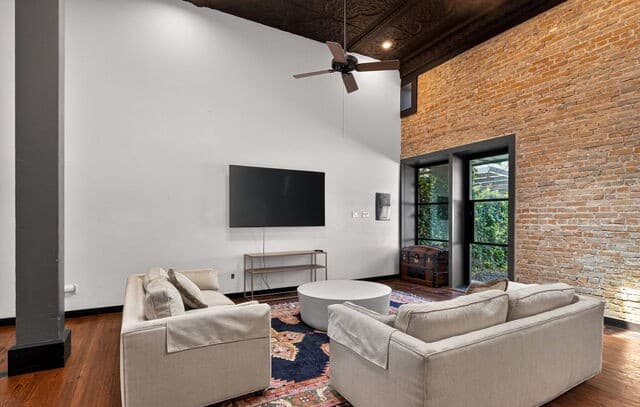 2-bedroom rental at 612 High Unit 1 in Comfort, TX — photo 4