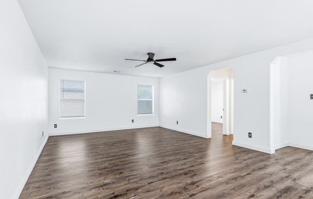 4-bedroom rental at 3504 Painted Riv in Selma, TX — photo 3