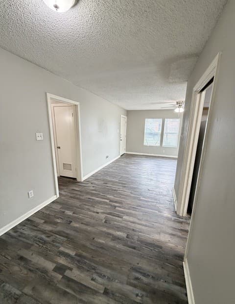 Home for sale at 107 Fran Fran in San Antonio, TX — photo 4