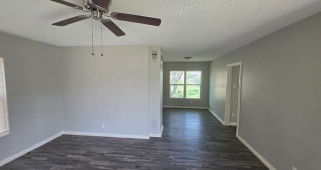 Home for sale at 107 Fran Fran in San Antonio, TX — photo 5