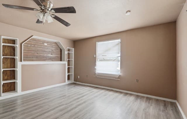 Home for sale at 606 Viewpoint Dr in Poteet, TX — photo 4