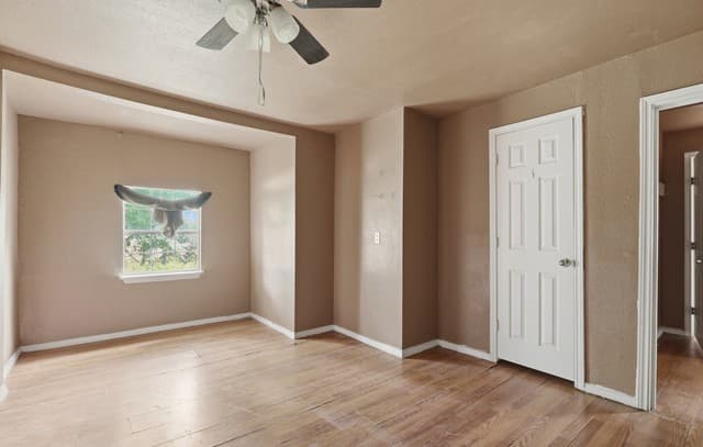 Home for sale at 606 Viewpoint Dr in Poteet, TX — photo 5
