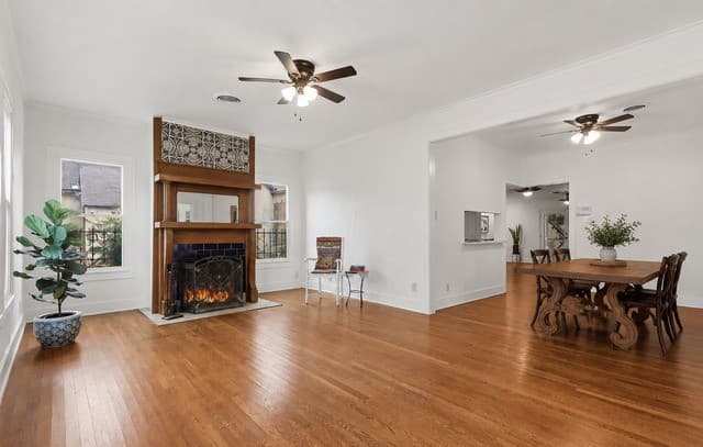Home for sale at 1833 W Gramercy Pl in San Antonio, TX — photo 2