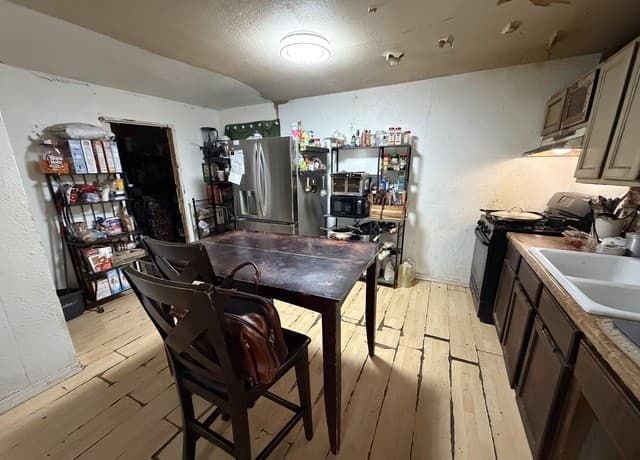 Home for sale at 811 Allende in San Antonio, TX — photo 3