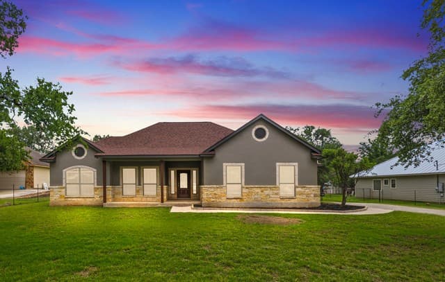 Home for sale at 1211 Mossy Hollow in Spring Branch, TX — photo 1