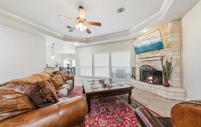 Home for sale at 1211 Mossy Hollow in Spring Branch, TX — photo 4