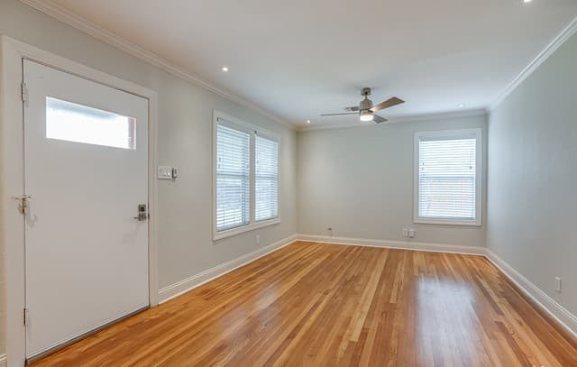 3-bedroom rental at 526 Marchmont Ln in San Antonio, TX — photo 4
