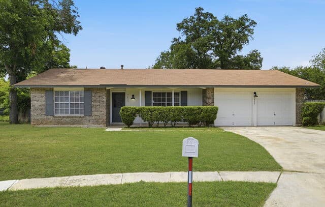 Home for sale at 7455 Saddlewood St in San Antonio, TX — photo 4