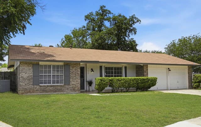 Home for sale at 7455 Saddlewood St in San Antonio, TX — photo 5