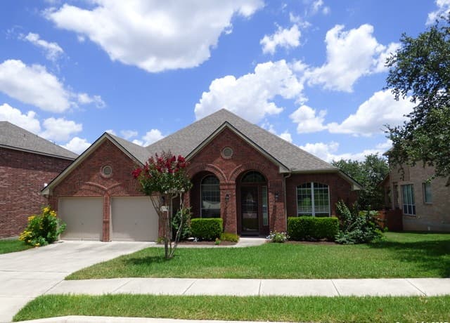4-bedroom rental at 16114 Los Sedona in Helotes TX
