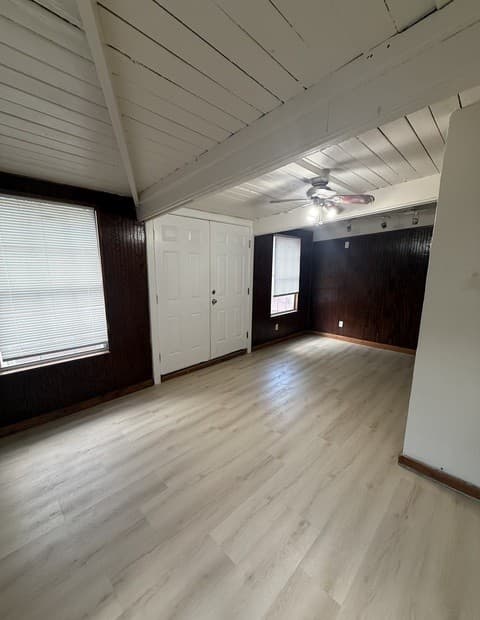 3-bedroom rental at 110 Greenhill Pass in San Antonio, TX — photo 3