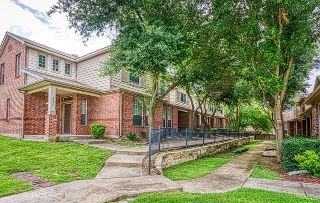 Home for sale at 2640 Grayson Way Unit 2640 in San Antonio, TX — photo 2