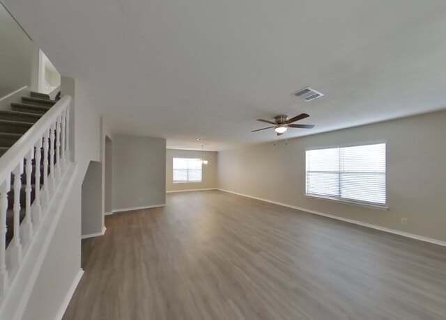 4-bedroom rental at 8015 Chestnut Barr Dr in Converse, TX — photo 2