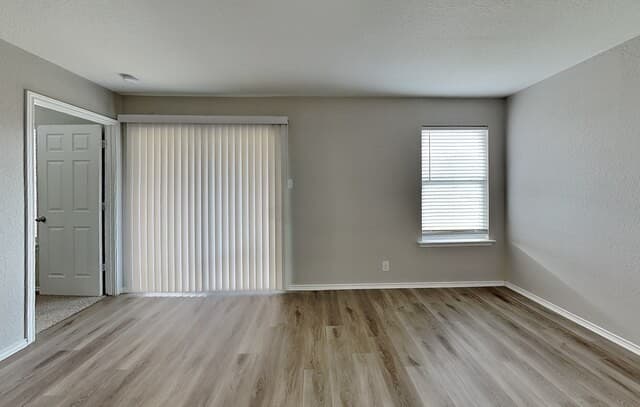 3-bedroom rental at 6510 Poseidon in Converse, TX — photo 2
