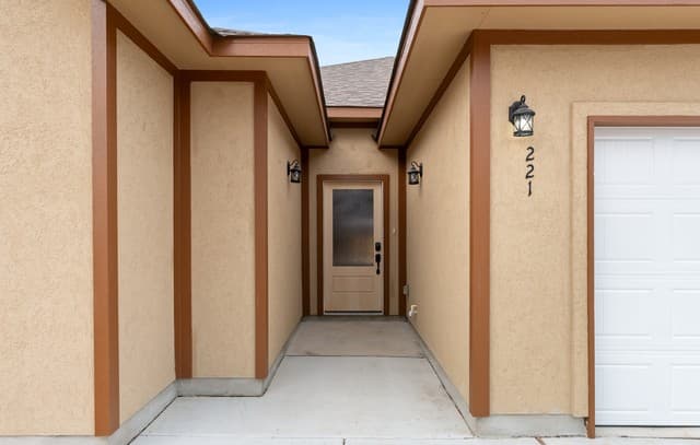 Home for sale at 221 Sligo in San Antonio, TX — photo 4