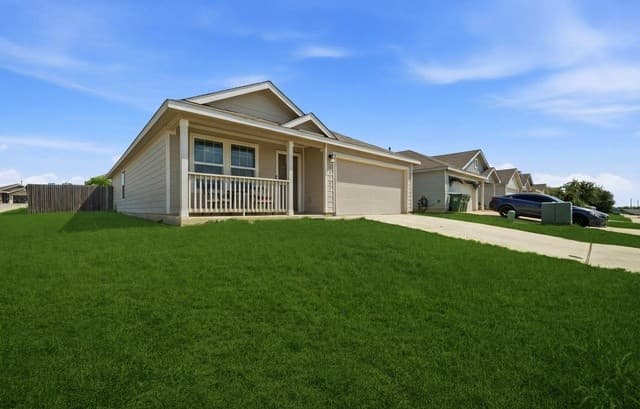 Home for sale at 13103 Rosemary Cv in St Hedwig, TX — photo 2