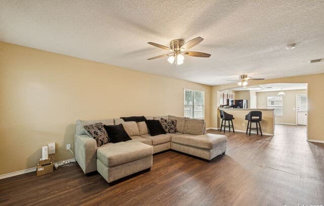 Home for sale at 3507 Alonzo Flds in Converse, TX — photo 3
