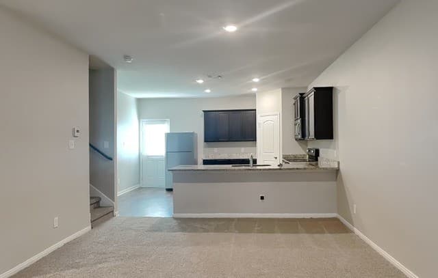 5-bedroom rental at 3022 Citron in Converse, TX — photo 3