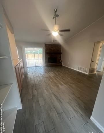 4-bedroom rental at 8347 Athenian in Universal City, TX — photo 4