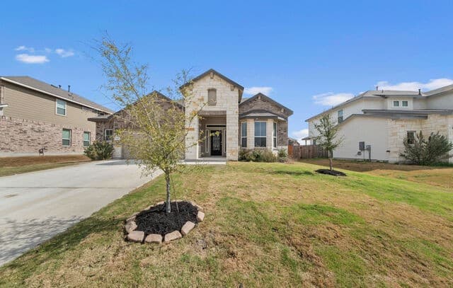 4-bedroom rental at 618 Bronze Stream in Cibolo, TX — photo 2