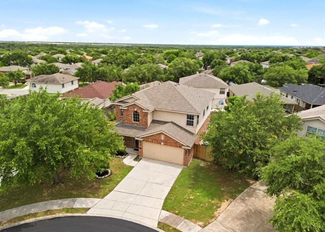 Home for sale at 7407 Gamble Oak Dr in San Antonio, TX — photo 4