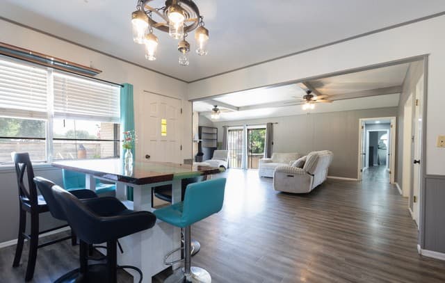 Home for sale at 717 E. Brazos in Pearsall, TX — photo 5