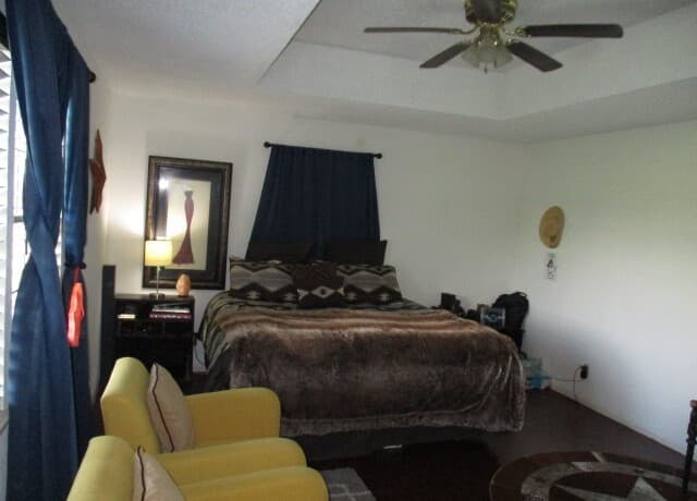 Home for sale at 11939 Loop 107 in Adkins, TX — photo 4