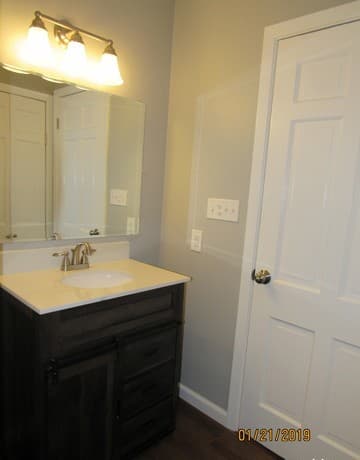 1-bedroom rental at 1024 W Woodlawn Ave Unit 6 in San Antonio, TX — photo 5