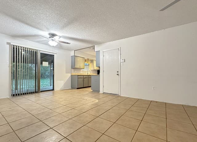 Home for sale at 116 Apache Cir in Cibolo, TX — photo 2