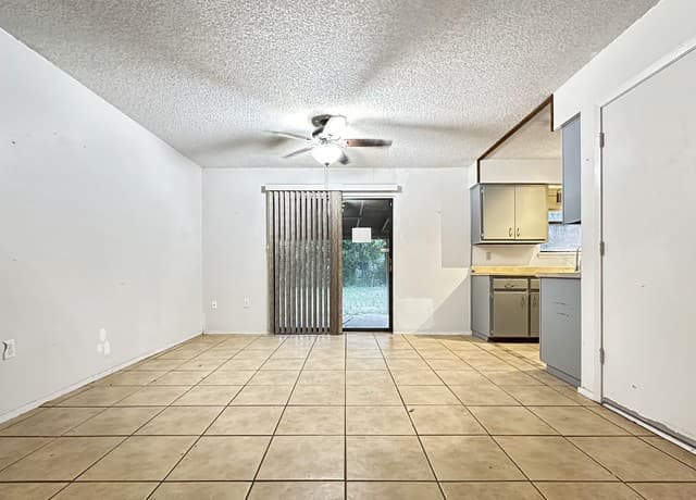 Home for sale at 116 Apache Cir in Cibolo, TX — photo 3