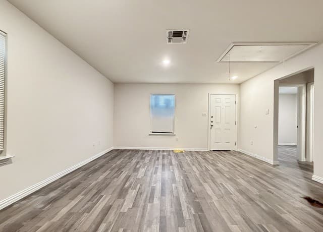 Home for sale at 3334 Martin Luther King Dr in San Antonio, TX — photo 4