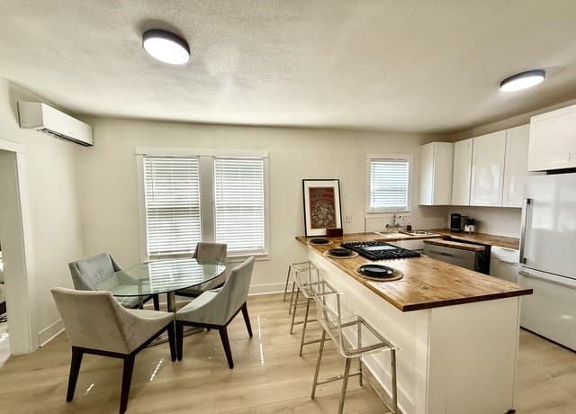 Home for sale at 143 Fair Ave in San Antonio, TX — photo 1