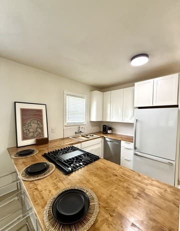 Home for sale at 143 Fair Ave in San Antonio, TX — photo 4