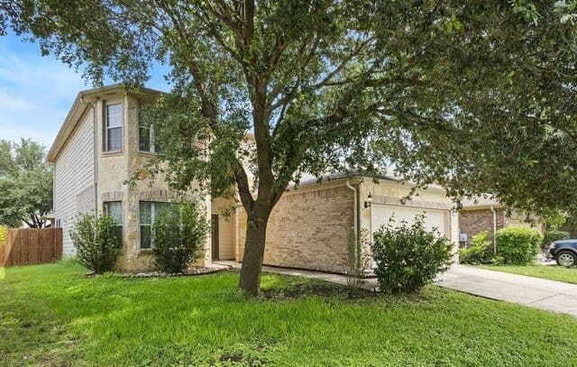 4-bedroom home for sale at 633 Cotton Patch in Schertz TX
