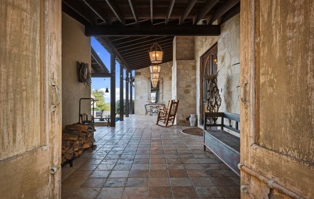 Home for sale at 277 Majestic Ridge in Comfort, TX — photo 4