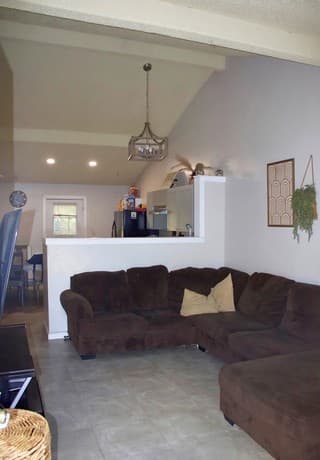 Home for sale at 5930 Fairmeade St in San Antonio, TX — photo 3