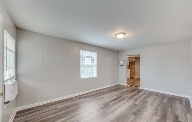 3-bedroom rental at 1311 Kayton Unit UNIT 1 in San Antonio, TX — photo 3
